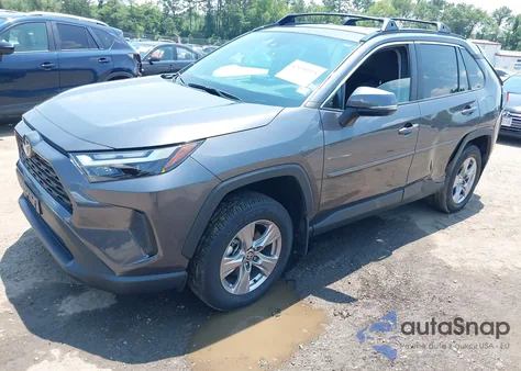 2024 Toyota Rav4 Xle z USA, uszkodzony, nr VIN 2T3P1RFV3RC464235